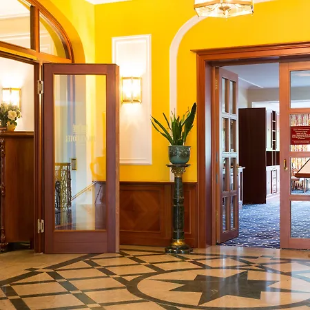 Usedom Palace 酒店 奥斯特西巴德钦诺维茨