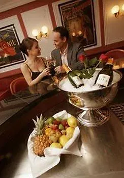 乌泽多姆宫殿酒店 5* 奥斯特西巴德钦诺维茨